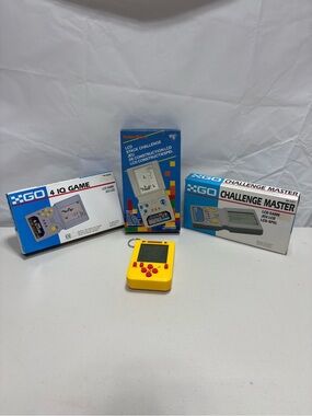 Vintage Radio Shack Brick game, Pacman, Challenge Master Handheld LCD Game